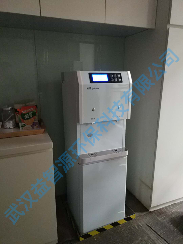 施耐德电气(中国)有限公司选购我司沁园商用直饮机QS-ZRW-L11(即原QZ-RW304)